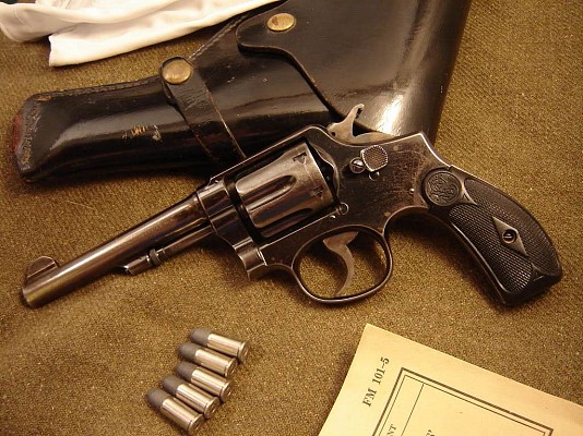 史密斯威森军警。38特种左轮手枪(10型)
