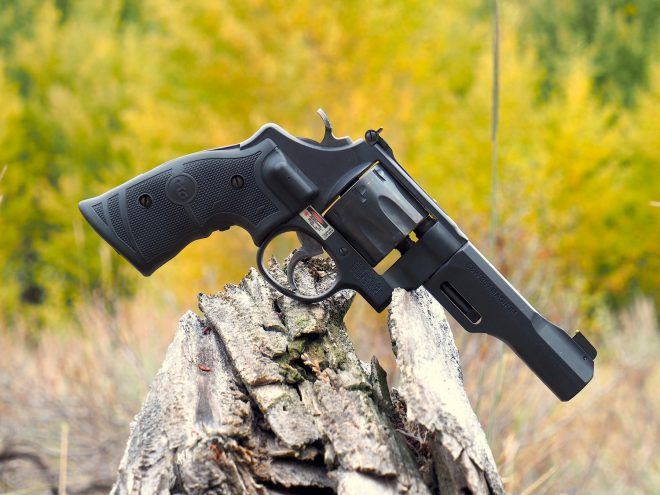 Smith & Wesson TRR8模型327